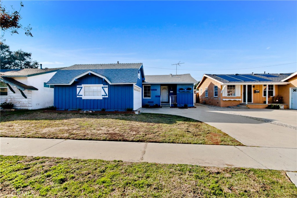 21423 Rossford Avenue, Lakewood, CA 90715