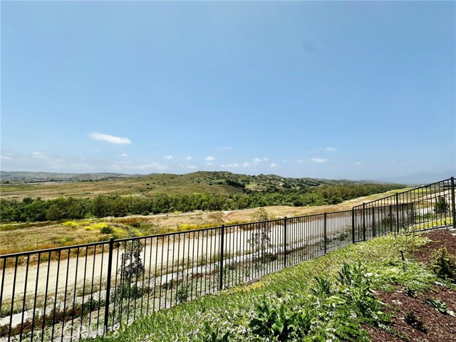 Detail Gallery Image 5 of 43 For 3162 Ivy Way, Rancho Mission Viejo,  CA 92694 - 4 Beds | 3 Baths