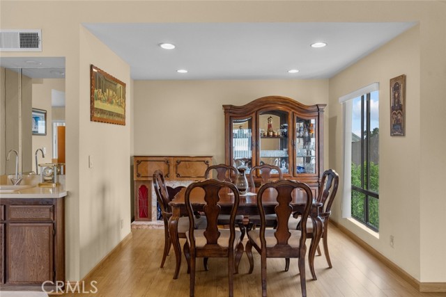 339 West Wilson, 305 photo 12
