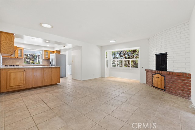 Detail Gallery Image 6 of 47 For 425 Calle De Castellana, Redondo Beach,  CA 90277 - 4 Beds | 2/1 Baths