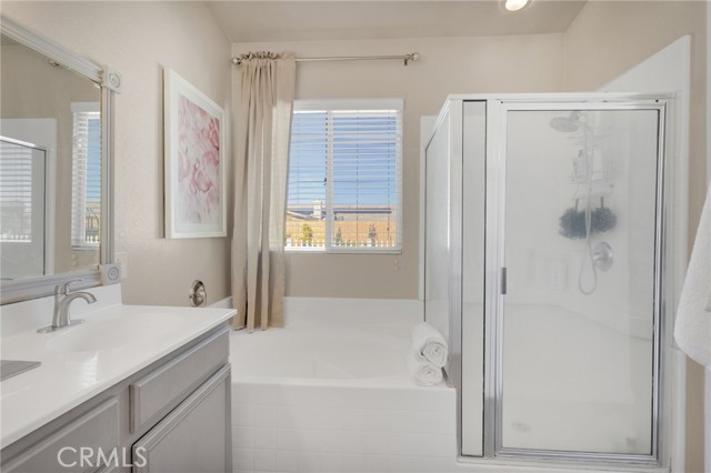 21152 Reliance, Apple Valley CA: https://media.crmls.org/medias/a02fd3d7-b17d-4038-820f-f12761001d1d.jpg