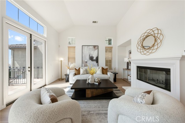 928 Kingsford Street, Monterey Park CA: https://media.crmls.org/medias/a03027de-8b27-41d4-9db4-68ae94490e34.jpg