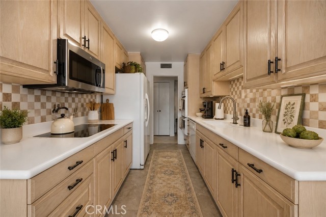 2 Bed Home for Sale in Sherman Oaks, California