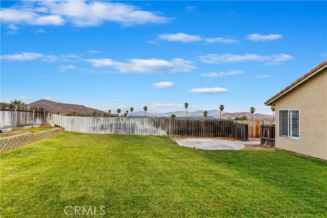 Detail Gallery Image 31 of 39 For 4296 Estrada Dr, Jurupa Valley,  CA 92509 - 3 Beds | 2 Baths