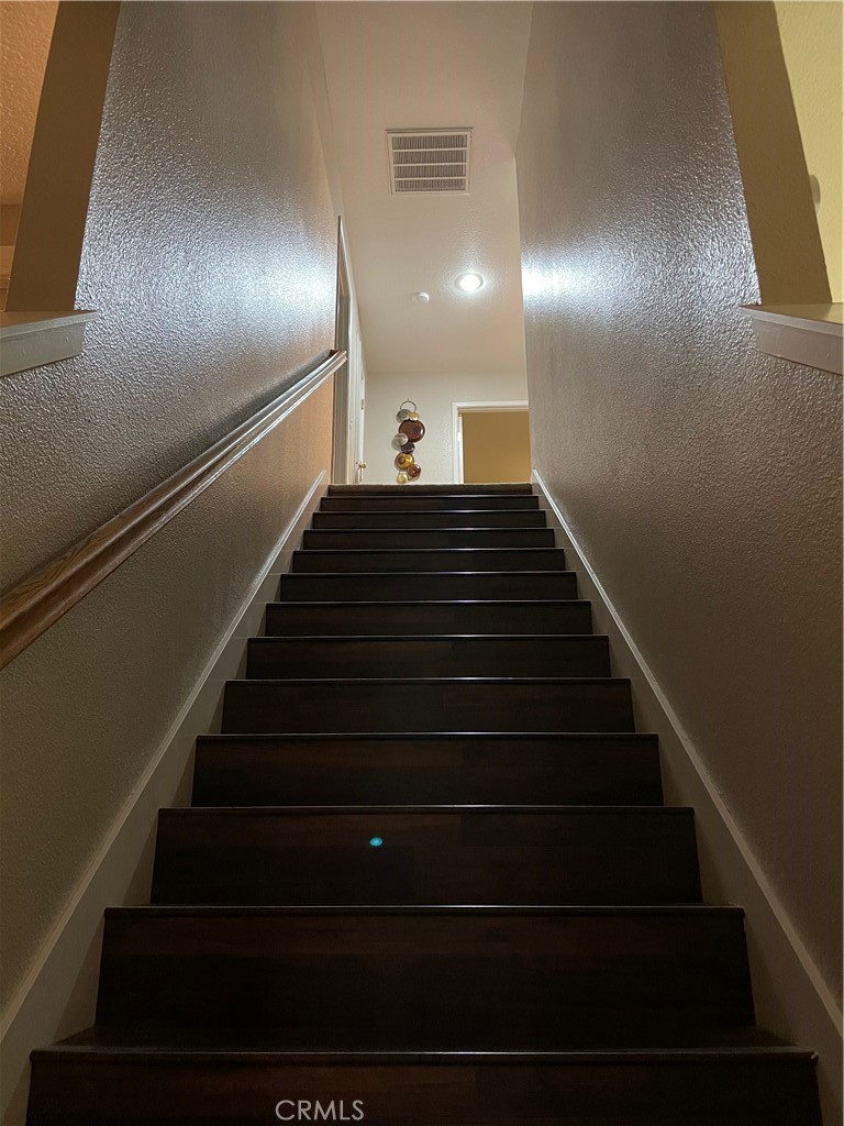 https://media.crmls.org/medias/a03186dc-e118-466f-aa6e-50b58afc2509.jpg?preset=X-Large