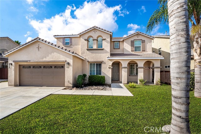 Detail Gallery Image 4 of 43 For 476 Peregrine Ln, San Jacinto,  CA 92582 - 5 Beds | 4 Baths