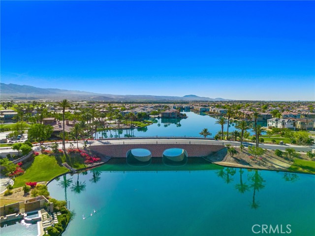43875 Spiaggia Place, Indio CA: https://media.crmls.org/medias/a0324ecf-5978-4e94-a5c7-4e2d9593ea83.jpg