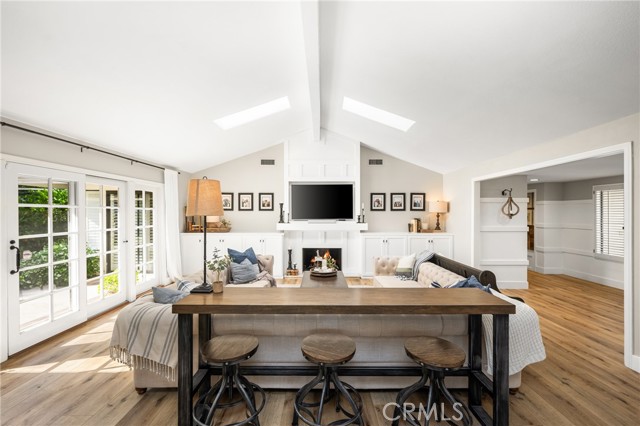 Detail Gallery Image 12 of 70 For 227 S Calle Grande, Orange,  CA 92869 - 3 Beds | 2 Baths