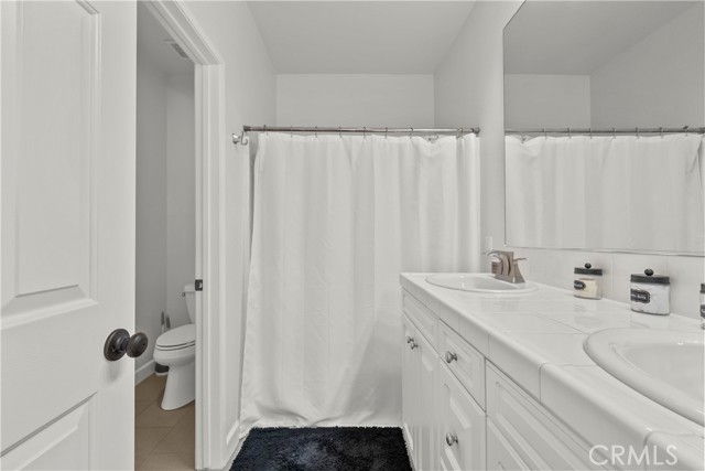 Detail Gallery Image 17 of 28 For 27262 Riverview, Valencia,  CA 91354 - 2 Beds | 2 Baths