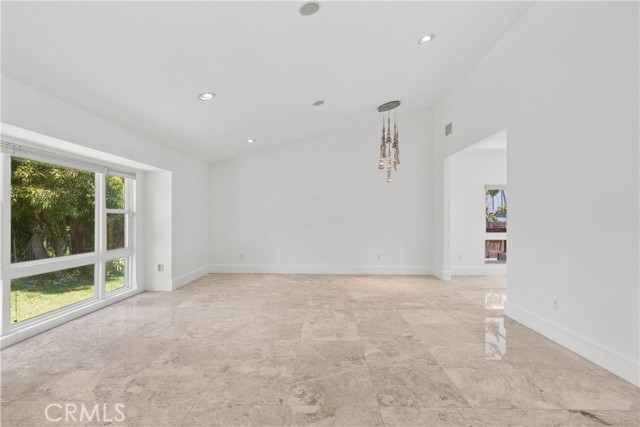 16544 Park Lane Drive, Los Angeles CA: https://media.crmls.org/medias/a0339f1b-0152-40c8-b822-1c4d943316d7.jpg