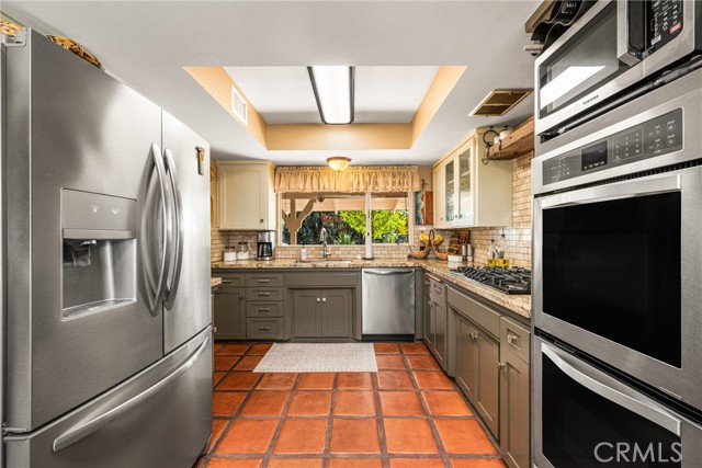 Detail Gallery Image 17 of 46 For 1431 La Colina Dr, Tustin,  CA 92780 - 3 Beds | 2 Baths