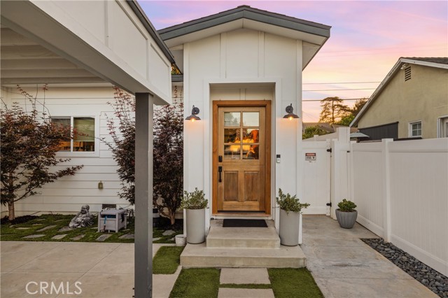 3 Bed Home for Sale in Los Angeles, California