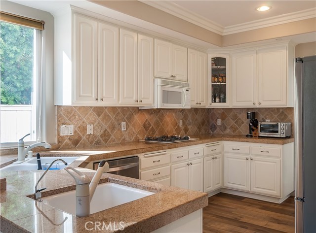 1910 Nelson Avenue, Redondo Beach, California 90278, 4 Bedrooms Bedrooms, ,3 BathroomsBathrooms,Residential,Sold,Nelson,SB17243163