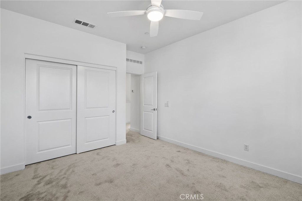 https://media.crmls.org/medias/a035e67f-369a-4767-9529-cd6711eb0ce7.jpg?preset=X-Large