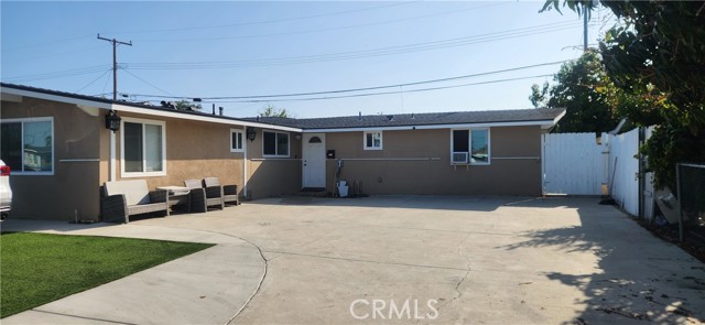 745 Vine Street, Anaheim CA: https://media.crmls.org/medias/a0361b8d-d763-4a48-b407-0ddc6761019e.jpg