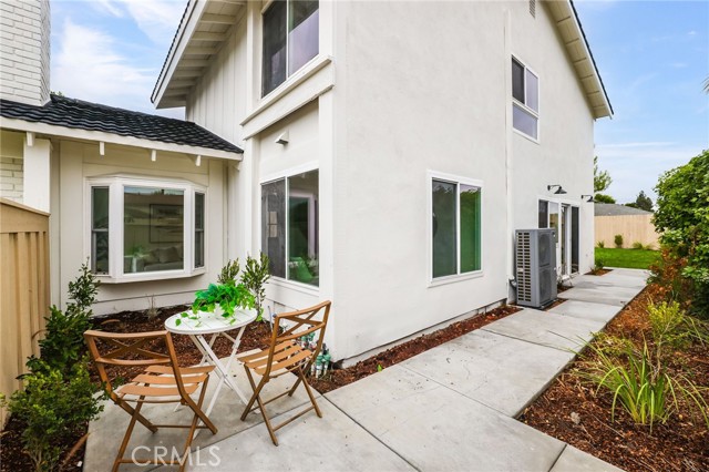 23941 Jarrow Lane, Lake Forest CA: https://media.crmls.org/medias/a036cf14-586a-41c4-b0e2-e64850704bd0.jpg