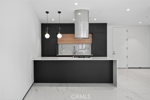 Detail Gallery Image 6 of 30 For 1253 N Sweetzer #3,  West Hollywood,  CA 90069 - 2 Beds | 2/1 Baths