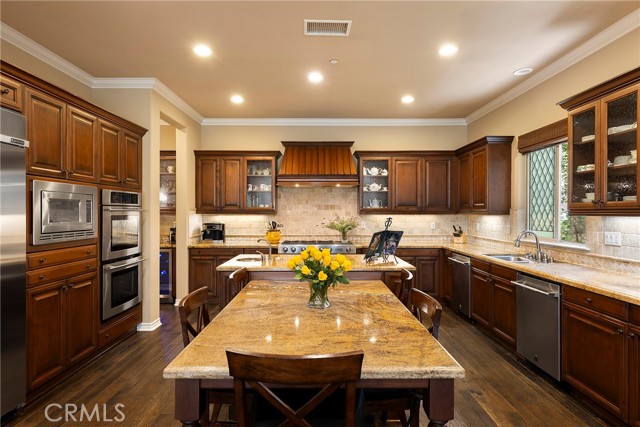 Detail Gallery Image 6 of 67 For 19 Calle Estilo Nuevo, San Clemente,  CA 92673 - 4 Beds | 4/1 Baths