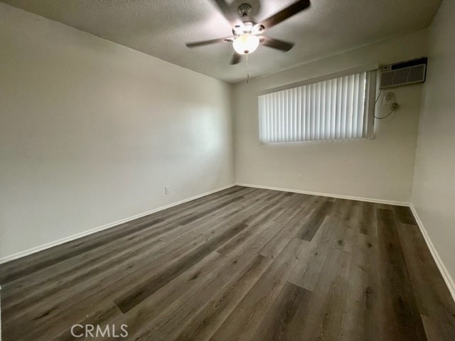 685 E Vista Chino, Palm Springs CA: https://media.crmls.org/medias/a0385835-0177-4e76-9584-858ad78612ac.jpg