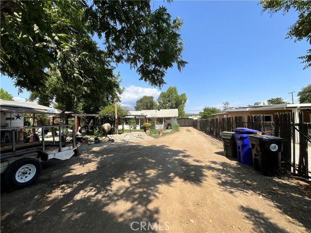 Detail Gallery Image 20 of 22 For 12572 14th St, Yucaipa,  CA 92399 - 2 Beds | 1 Baths
