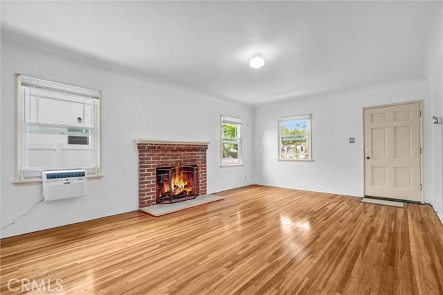 3224 Cerritos Avenue, Signal Hill CA: https://media.crmls.org/medias/a038f572-a2a6-4d8b-8365-aa67286bba79.jpg
