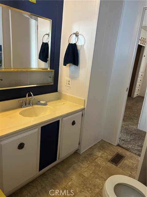 Image 12 of 27 For 332 Lyon  68