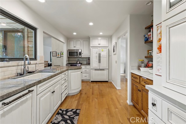 672 Serrano Drive, San Luis Obispo CA: https://media.crmls.org/medias/a039a32b-9f29-4ddd-8e11-1b8d802c83c8.jpg
