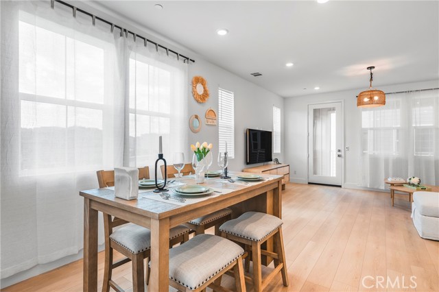 Detail Gallery Image 17 of 74 For 1291 Windmill Road, Rancho Mission Viejo,  CA 92694 - 4 Beds | 3/1 Baths