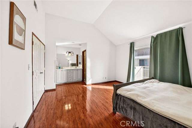 Detail Gallery Image 11 of 21 For 13813 Los Angeles, Baldwin Park,  CA 91706 - 3 Beds | 3 Baths