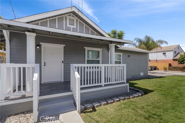 Detail Gallery Image 3 of 33 For 317 S Franklin St, Hemet,  CA 92543 - 3 Beds | 2 Baths