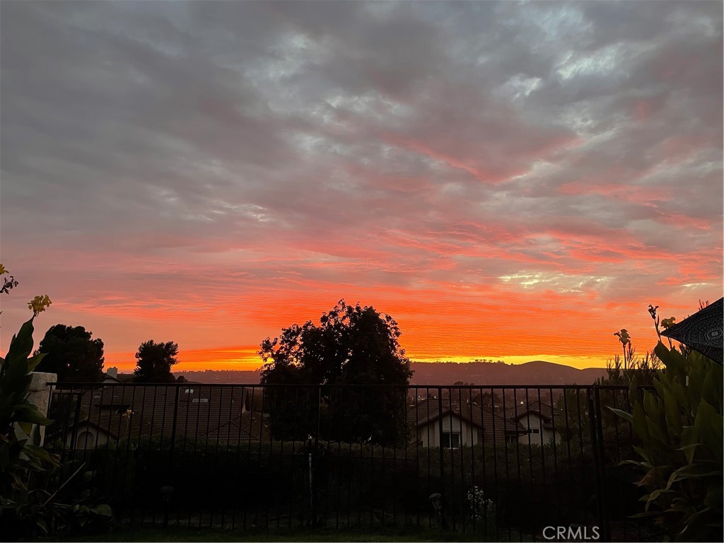 https://media.crmls.org/medias/a03b703a-9337-488b-857f-bf63df00afc0.jpg?preset=X-Large