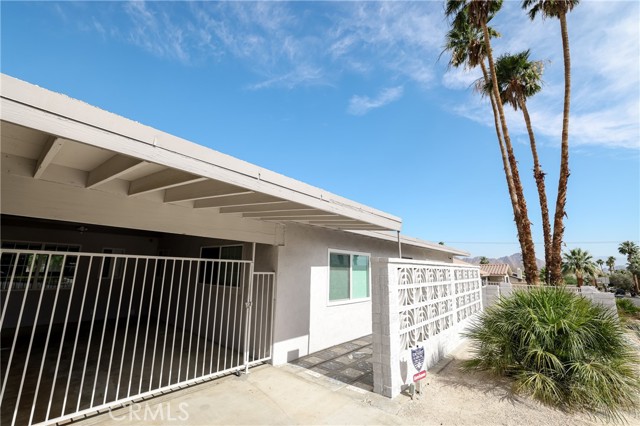 54055 Avenida Velasco, La Quinta CA: https://media.crmls.org/medias/a03bda9e-b879-4e36-84b0-84d8ac825e12.jpg