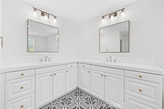 Detail Gallery Image 24 of 68 For 30 St Just Ave, Ladera Ranch,  CA 92694 - 4 Beds | 2/1 Baths