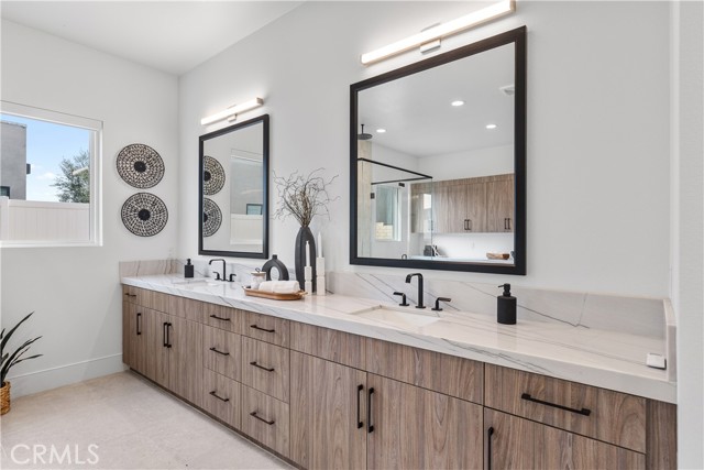 Detail Gallery Image 27 of 73 For 32195 Daybrook Ter, Temecula,  CA 92591 - 4 Beds | 4/1 Baths