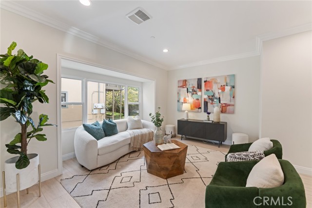 Detail Gallery Image 9 of 36 For 1969 Fletcher Avenue, South Pasadena,  CA 91030 - 4 Beds | 4 Baths