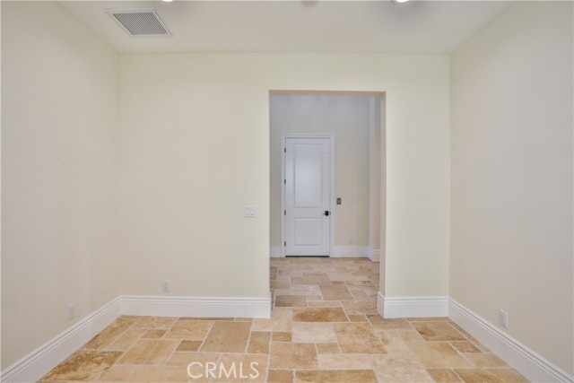 Detail Gallery Image 15 of 66 For 22477 Boating Way, Canyon Lake,  CA 92587 - 3 Beds | 4 Baths