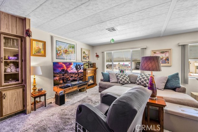 Detail Gallery Image 6 of 46 For 7501 Palm Ave #151,  Yucca Valley,  CA 92284 - 3 Beds | 2 Baths