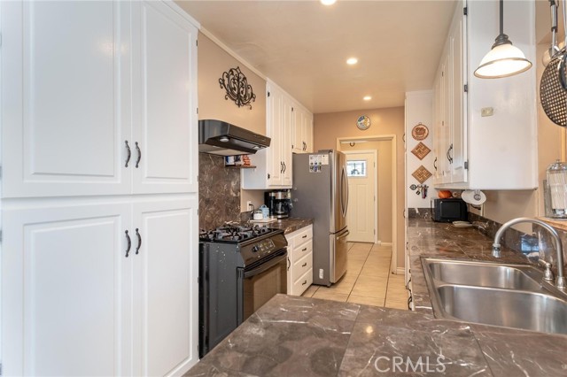 Detail Gallery Image 15 of 41 For 803 N Sage Ave, Rialto,  CA 92376 - 3 Beds | 2 Baths