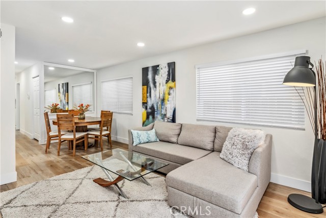 219 32nd Street, Newport Beach CA: https://media.crmls.org/medias/a03ea38b-fd6b-4daa-b7d4-2441ca930f3d.jpg