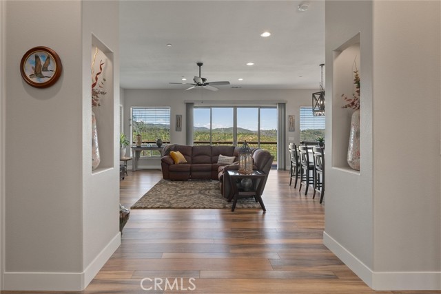 Detail Gallery Image 9 of 73 For 5210 Country Club Dr, Paradise,  CA 95969 - 3 Beds | 2 Baths
