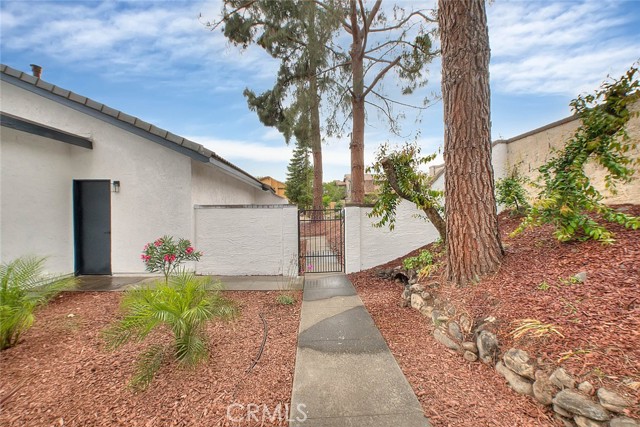 6087 Carol Avenue, Rancho Cucamonga CA: https://media.crmls.org/medias/a03edb5a-a94c-4c95-bb2e-4c1a77fa79a8.jpg