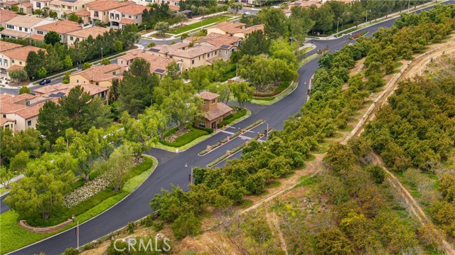 142 Salt spg, Irvine CA: https://media.crmls.org/medias/a03f2cfa-481b-42d8-8217-3e92f854b445.jpg