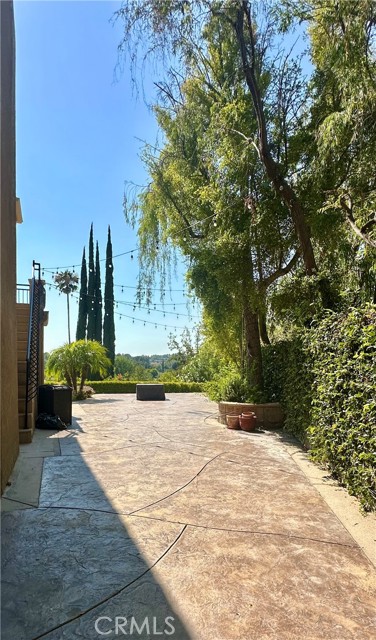 5433 Beeler Avenue, Woodland Hills CA: https://media.crmls.org/medias/a03f3340-f2a7-4fd8-9588-44344c0d73d2.jpg