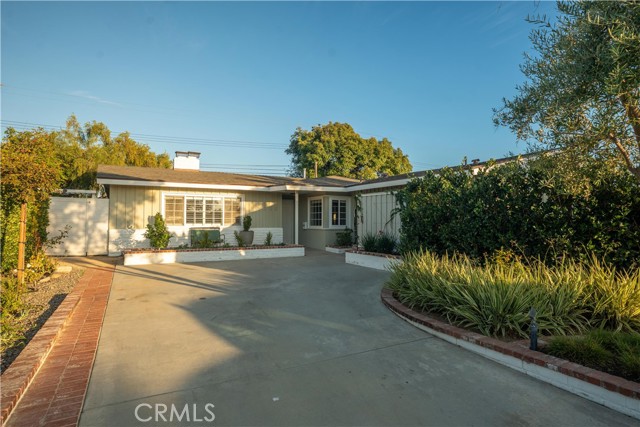 Detail Gallery Image 2 of 24 For 3222 Colorado Pl, Costa Mesa,  CA 92626 - 3 Beds | 2 Baths