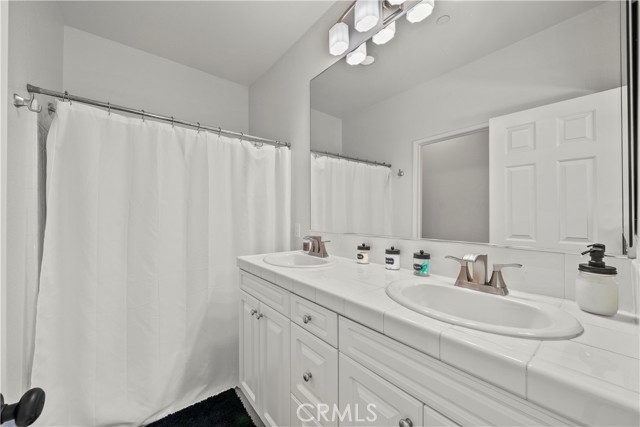 Detail Gallery Image 18 of 28 For 27262 Riverview, Valencia,  CA 91354 - 2 Beds | 2 Baths