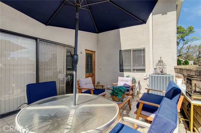 Detail Gallery Image 6 of 27 For 8565 Larkhall Cir 802c,  Huntington Beach,  CA 92646 - 2 Beds | 2 Baths