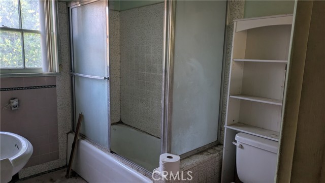 38 W Norman Avenue, Arcadia CA: https://media.crmls.org/medias/a0418473-c2d8-4b43-8e83-8b9bab6b1c2e.jpg