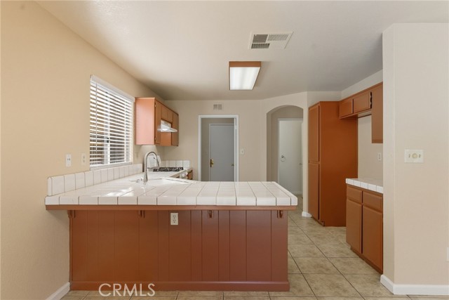 Detail Gallery Image 13 of 37 For 9609 Salinger, Bakersfield,  CA 93311 - 3 Beds | 2/1 Baths