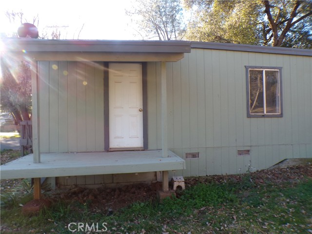 Detail Gallery Image 3 of 6 For 14360 Woodland, Clearlake,  CA 95422 - 2 Beds | 1 Baths