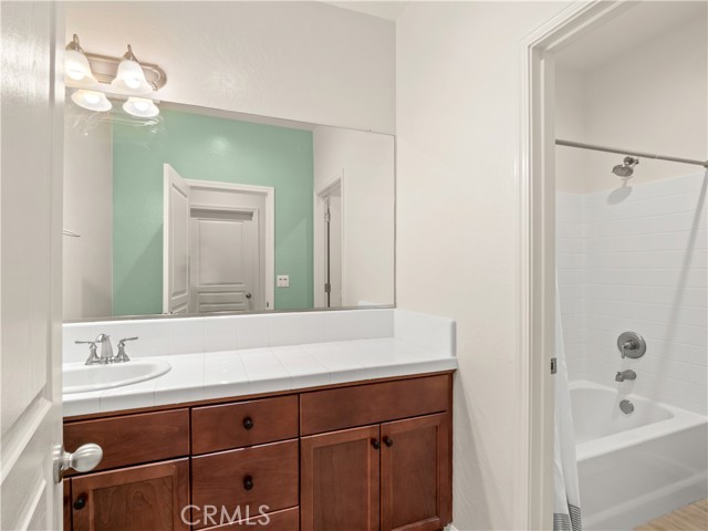 Detail Gallery Image 14 of 37 For 1040 San Marino, Clovis,  CA 93619 - 4 Beds | 3 Baths